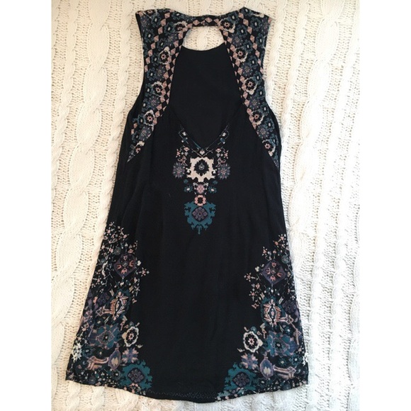 Open-Back Slip Dress // - Picture 4 of 5